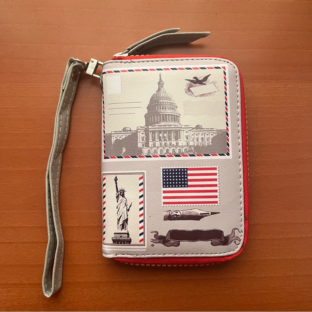 Accordion Zip Wallet